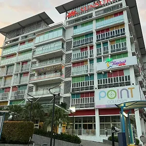 Tropical Kota Damansara Hotel